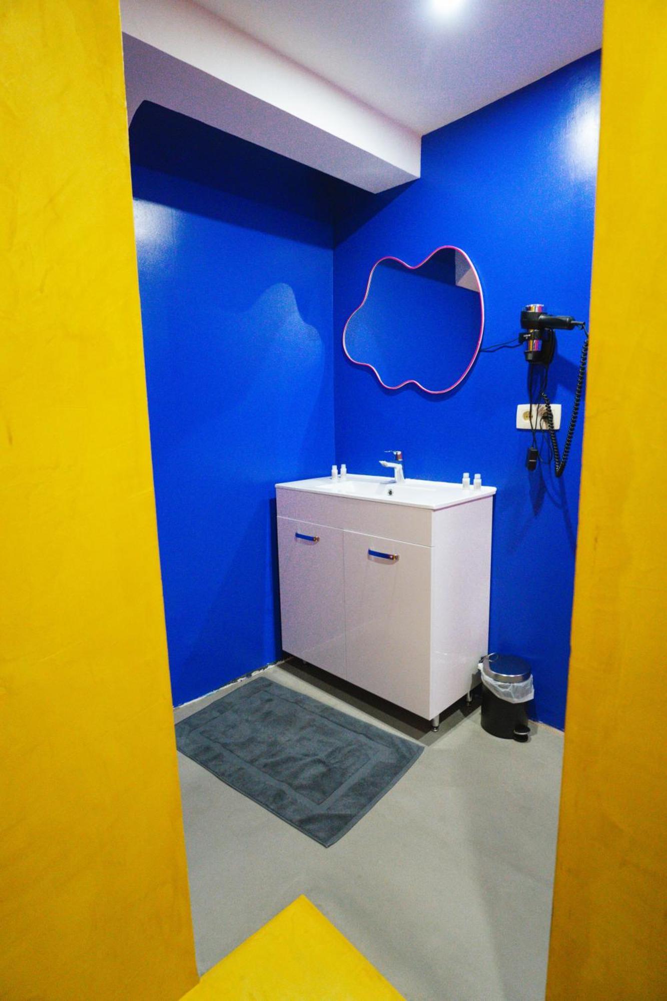Capsule Boogie-Woogie - Jacuzzi - Sauna - Billard - Jeux - Ecran Geant - Filet Suspendu - Netflix La Louvière Exteriör bild